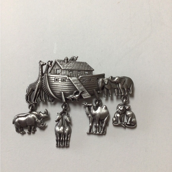 Amos Pewter Noah’s Ark with Animals Vintage Pewter Broach/Pin - Picture 2 of 5